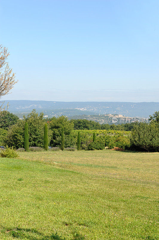 Le Luberon:靠近Lacoste和Bonnieux